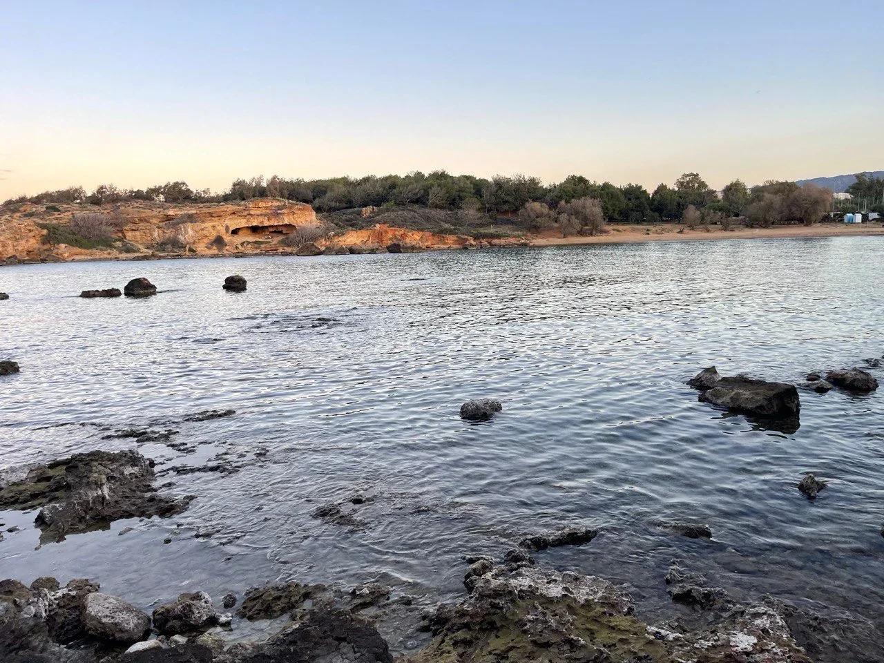 Agii Apostoli, circa 1 km a est di Kalamaki