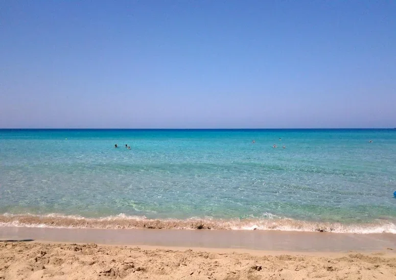 Falasarna, Creta: arena dorada, aguas turquesa y atardeceres