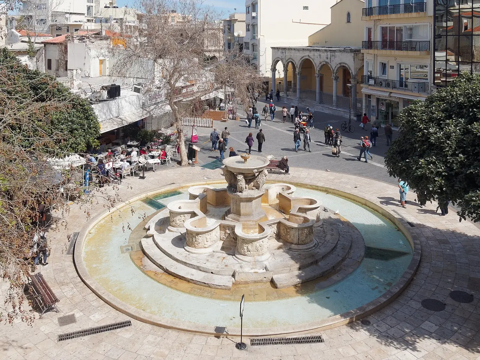 The Morosini Fountain, a few steps from 1866 street