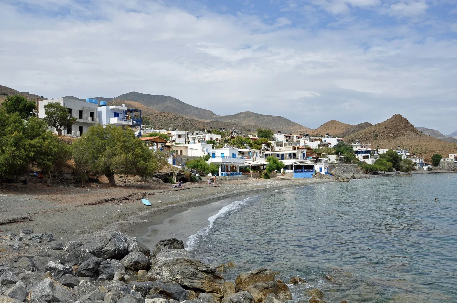 Lentas beach guide