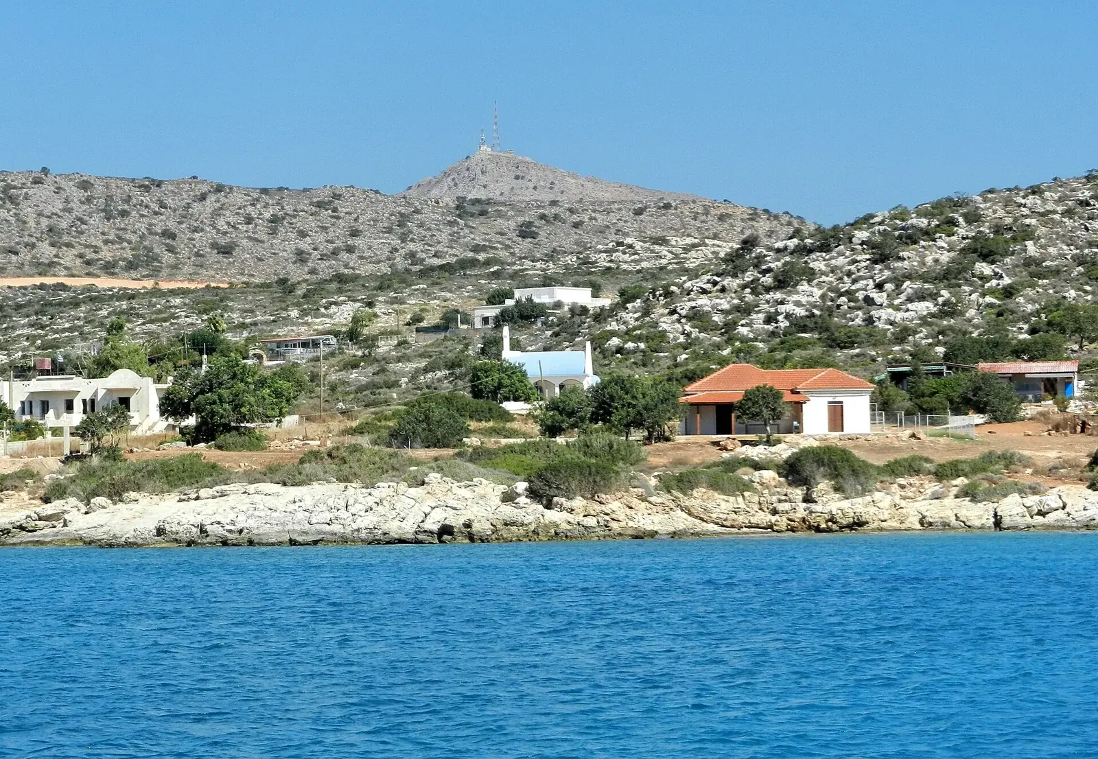 The coast at Marathi, next to Loutraki on the Souda Bay side of Akrotiri