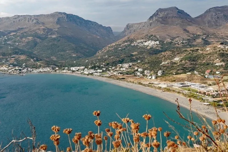 La bahía de Plakias desde la ladera