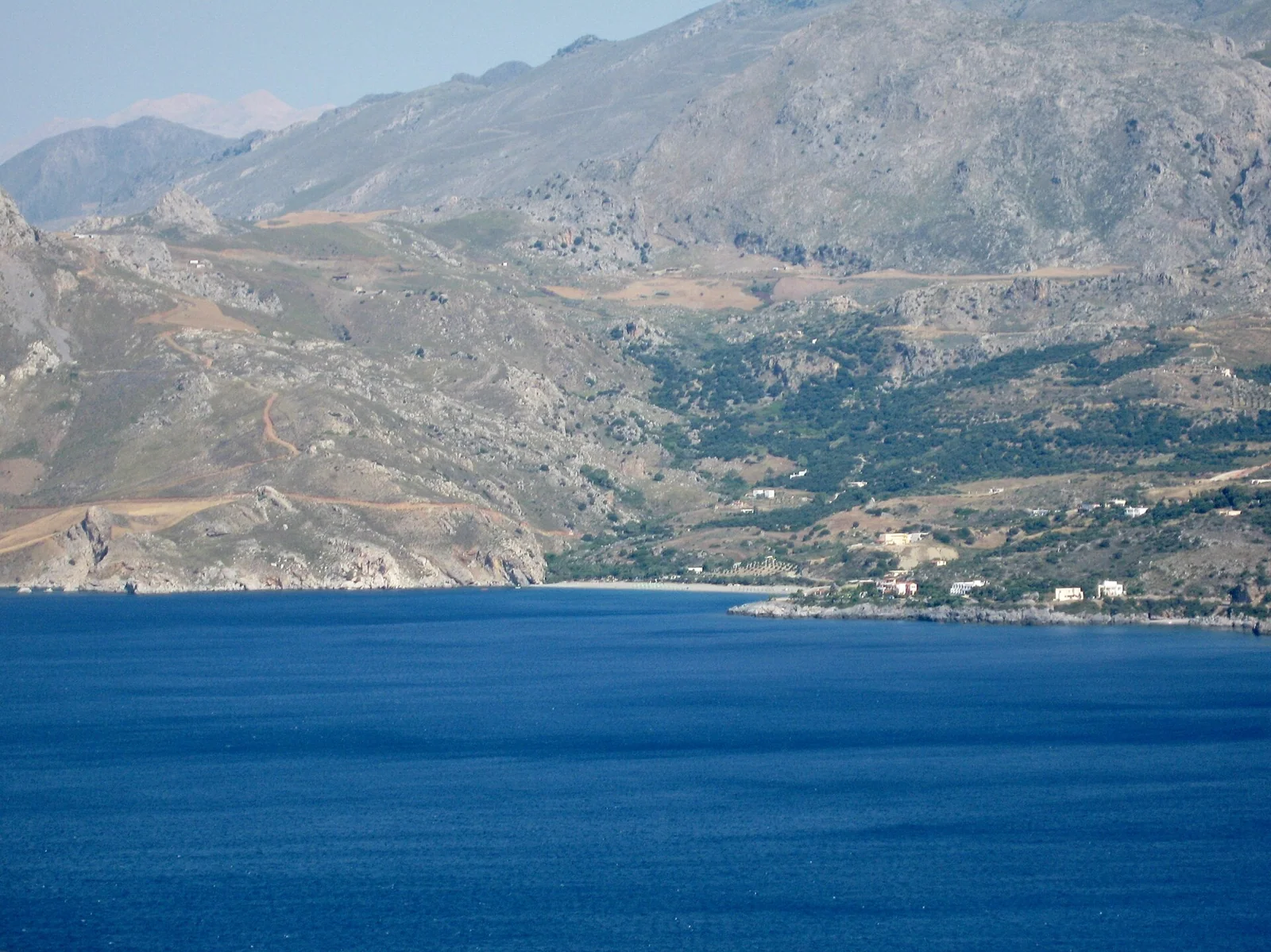 Souda beach near Plakias, under 1 km east of Pefkias