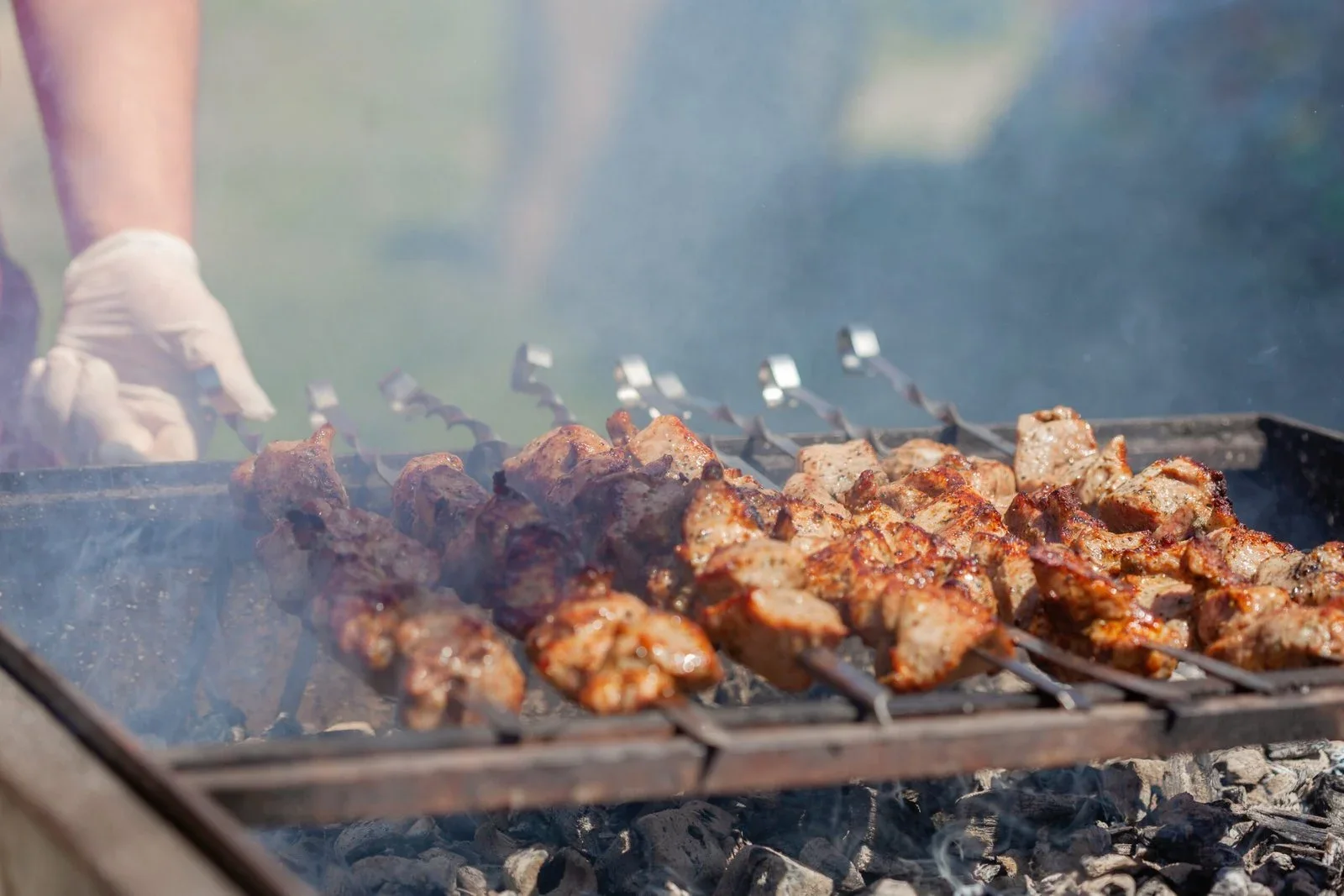 Learn about Tsiknopempti, a Greek tradition of meat feasting before Lent, photo 1
