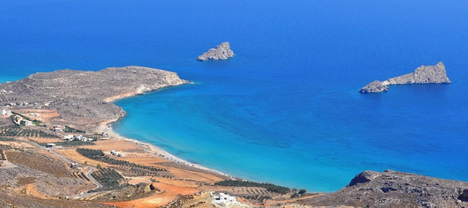 Xerokampos: donde las playas tranquilas se encuentran con montañas agrestes